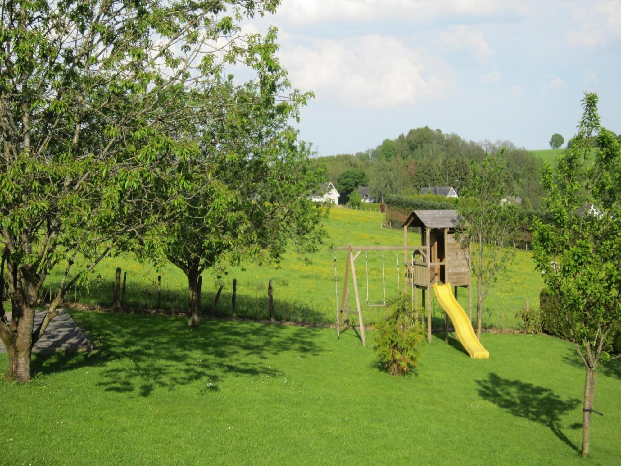 Contemporary Holiday Home In Houffalize With Private Garden Dış mekan fotoğraf